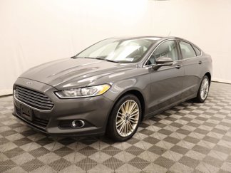Used 2016 Ford Fusion SE w/ Equipment Group 202A image 1