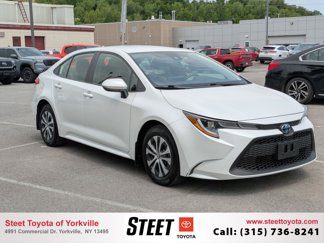 Used 2022 Toyota Corolla LE image 1