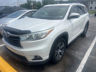 Used 2016 Toyota Highlander XLE image 1