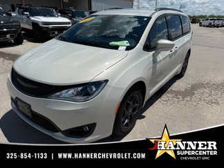 Used 2020 Chrysler Pacifica Touring-L Plus image 1