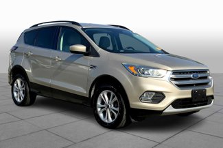 Used 2017 Ford Escape SE w/ SE Leather Comfort Package video 2