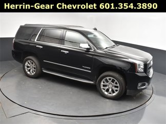 Used 2017 GMC Yukon SLE w/ SLE Value Package image 1
