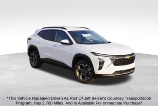 New 2025 Chevrolet Trax LT w/ Driver Confidence Package image 1