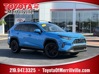 Used 2021 Toyota RAV4 LE image 1