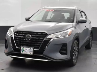 Used 2021 Nissan Kicks SV image 1
