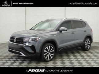 Used 2023 Volkswagen Taos SE w/ Panoramic Sunroof Package image 1