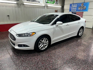 Used 2013 Ford Fusion SE image 1
