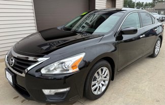 Used 2014 Nissan Altima 2.5 S image 1
