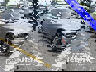 Used 2016 Dodge Charger SXT image 1