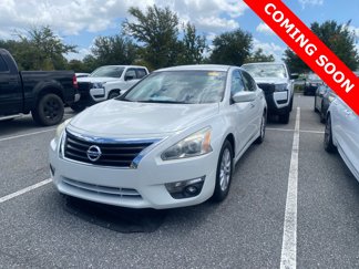 Used 2014 Nissan Altima 2.5 S w/ Display Audio Package image 1