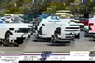Used 2019 Dodge Challenger SXT w/ Plus Package image 1