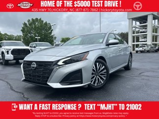 Used 2023 Nissan Altima 2.5 SV image 1