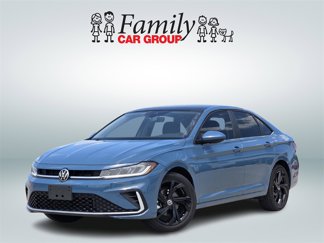 Used 2025 Volkswagen Jetta SE image 1