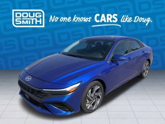 Used 2025 Hyundai Elantra Limited image 1
