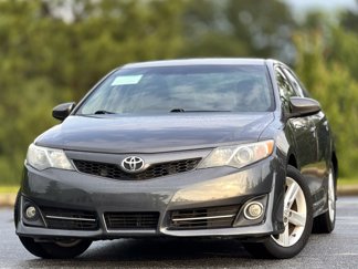 Used 2014 Toyota Camry L image 1