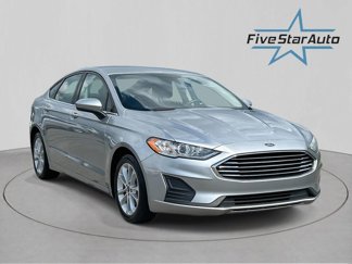 Used 2020 Ford Fusion SE image 1