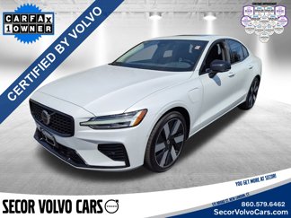 Used 2023 Volvo S60 T8 Plus image 1