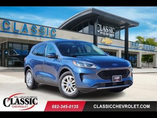 Used 2020 Ford Escape SE image 1