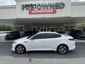 Used 2017 Kia Optima SX image 1
