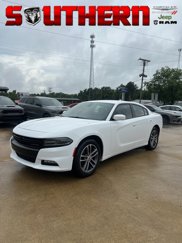 Used 2019 Dodge Charger SXT image 1