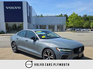 Used 2024 Volvo S60 B5 Core image 1