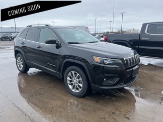 Used 2019 Jeep Cherokee Latitude Plus w/ Cold Weather Group image 1
