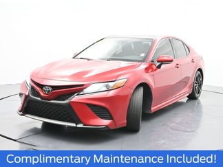 Used 2019 Toyota Camry XSE image 1