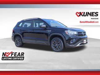 Used 2022 Volkswagen Taos S image 1