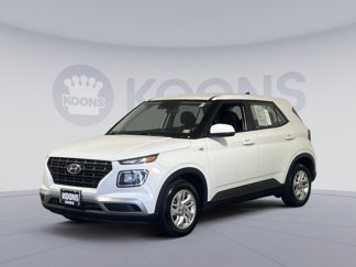 Used 2021 Hyundai Venue SE image 1