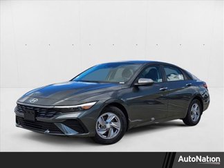 New 2025 Hyundai Elantra SE image 1