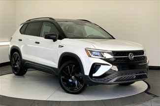 New 2024 Volkswagen Taos SE image 1
