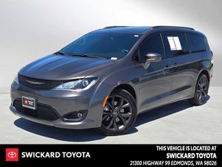 Used 2018 Chrysler Pacifica Touring Plus image 1
