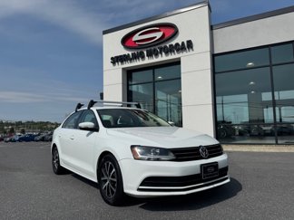 Used 2017 Volkswagen Jetta SE image 1