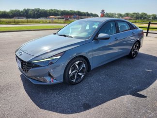 Used 2023 Hyundai Elantra Limited image 1