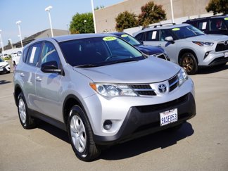 Used 2015 Toyota RAV4 LE image 1