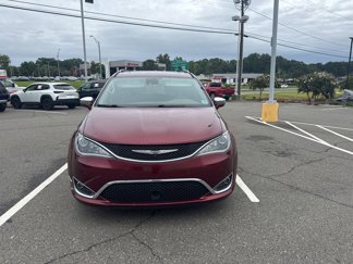 Used 2017 Chrysler Pacifica Limited w/ Advanced Safetytec Group image 1