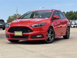 Used 2016 Ford Focus ST w/ Equipment Group 401A image 1