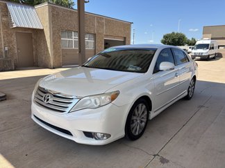 Used 2011 Toyota Avalon Limited image 1