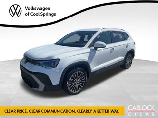 Used 2025 Volkswagen Taos SE image 1