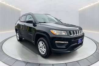 Used 2018 Jeep Compass Sport image 1