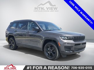 Certified 2023 Jeep Grand Cherokee L Laredo image 1