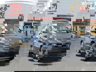 Used 2019 Toyota Prius LE image 1