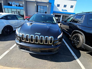 Used 2016 Jeep Cherokee Latitude image 1