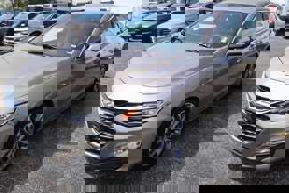 Used 2024 Chevrolet Malibu LT image 1