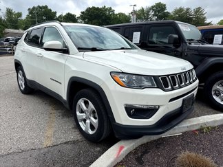 Used 2019 Jeep Compass Latitude w/ Cold Weather Group image 1