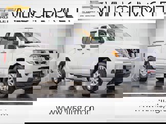 Used 2018 Nissan Frontier SV image 1