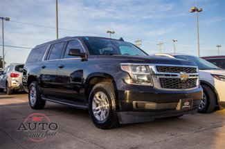 Used 2016 Chevrolet Suburban LT image 1