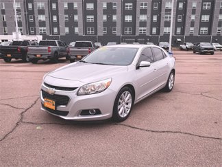 Used 2015 Chevrolet Malibu LT image 1