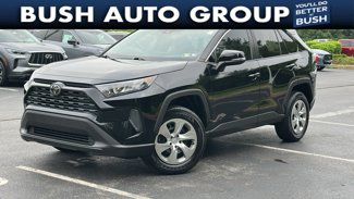Used 2019 Toyota RAV4 LE image 1