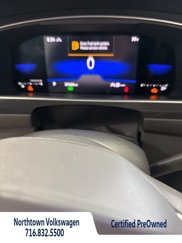 Used 2022 Volkswagen Tiguan SE image 1
